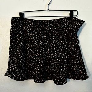 HM FLOWER PRINT MINI SKIRT